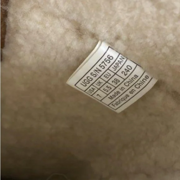 🛑 1 hour sale. UGG, size 7, Corinth Wedge leather & shearling Boots, EUC - Picture 5 of 16